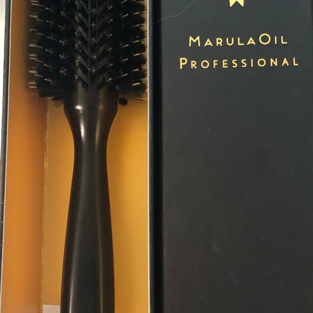 Paul Mitchell marula oil professional medium round brush. New in box